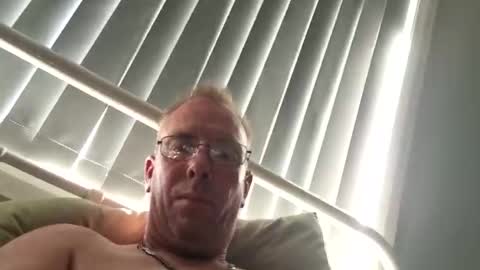 Snapshot of cumwithmi80 chatting on March 20, 6:18 am cumwithmi80 online show from March 20, 6:18 am