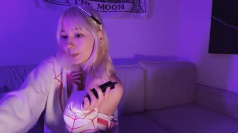 Snapshot of cupcakesoul chatting on June 9, 6:30 pm cupcakesoul online show from June 9, 6:30 pm