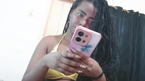 Snapshot of cuplex_hotlatina94 chatting on June 5, 11:16 am dominic and julieta... independent models online show from June 5, 11:16 am