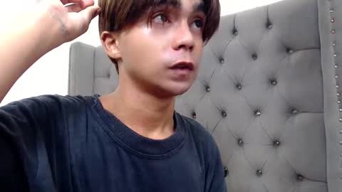 Snapshot of cuppycupcake_2 chatting on September 30, 9:58 am Xyrien online show from September 30, 9:58 am