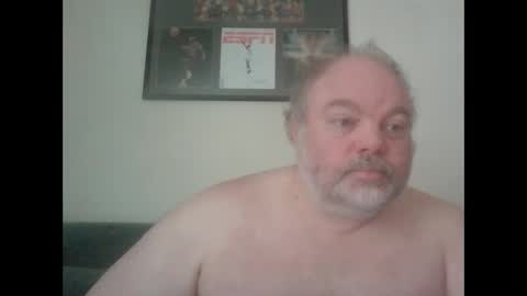 Snapshot of curiousbate1 chatting on March 9, 9:57 pm CuriousBate1 online show from March 9, 9:57 pm