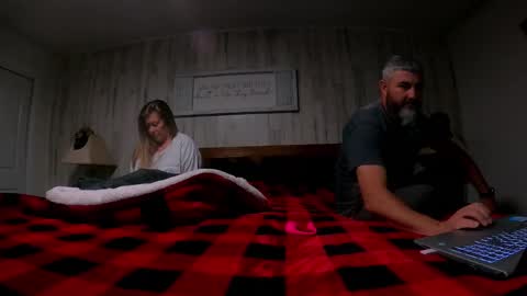 Snapshot of curiouscouple3143 chatting on December 17, 2:12 am curious couple online show from December 17, 2:12 am