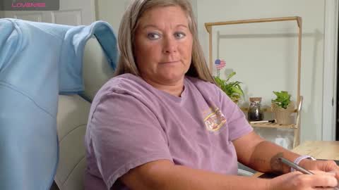 Snapshot of curiouscouple3143 chatting on November 20, 7:46 pm curious couple online show from November 20, 7:46 pm