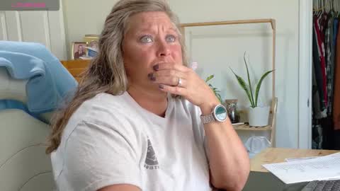 Snapshot of curiouscouple3143 chatting on February 5, 6:45 pm curious couple online show from February 5, 6:45 pm