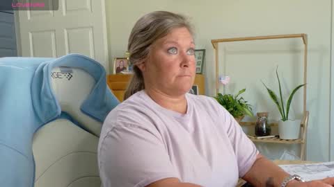 Snapshot of curiouscouple3143 chatting on February 9, 6:45 pm curious couple online show from February 9, 6:45 pm