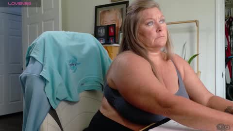 curious couple online show from March 11, 2:01 pm