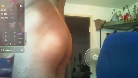 Snapshot of curiousgenie chatting on September 12, 2:28 pm curiousgenie online show from September 12, 2:28 pm