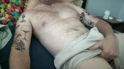 Snapshot of curiousmax18 chatting on July 2, 3:40 pm Maxx online show from July 2, 3:40 pm