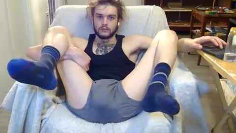 curiouss25 online show from December 16, 6:24 pm