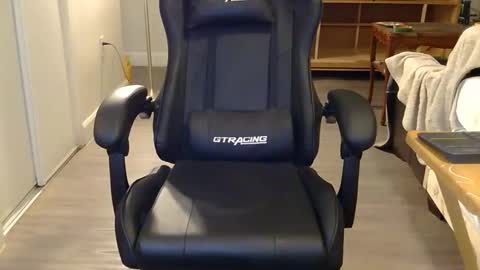 curiouss25 online show from January 14, 9:31 pm