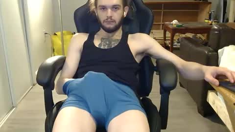 curiouss25 online show from February 20, 9:10 am