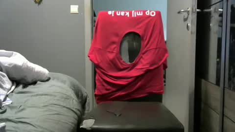 curlyfurly online show from December 15, 2:05 am