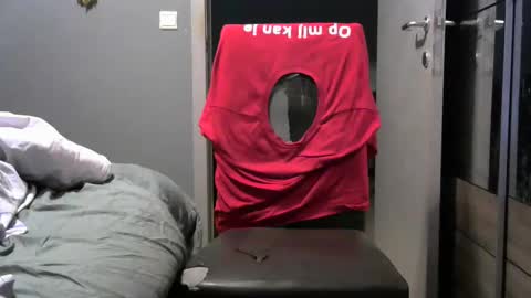 curlyfurly online show from December 17, 5:02 am