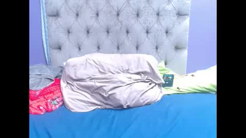 curveychubbyzoe online show from December 14, 2:39 am