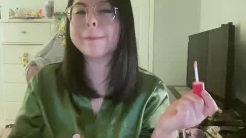 Emmie online show from January 16, 4:49 am