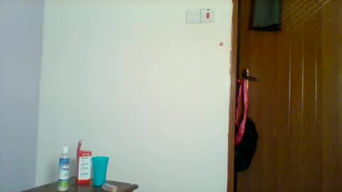 Snapshot of curvy_natallie chatting on February 18, 5:03 am curvy_natallie online show from February 18, 5:03 am
