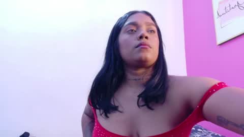 Snapshot of curvybrunnete chatting on December 22, 12:24 pm curvybrunnete online show from December 22, 12:24 pm