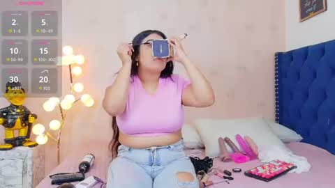Snapshot of curvybuffgirl chatting on July 23, 7:45 pm Michel online show from July 23, 7:45 pm