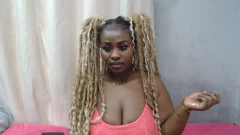 Snapshot of curvydarkfatass chatting on August 2, 2:48 pm curvydarkfatass online show from August 2, 2:48 pm