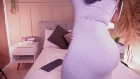 Samantha online show from March 15, 6:36 pm