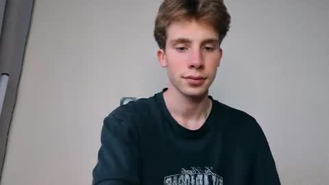 Snapshot of cute_brian chatting on August 2, 2:26 pm Im Brian online show from August 2, 2:26 pm