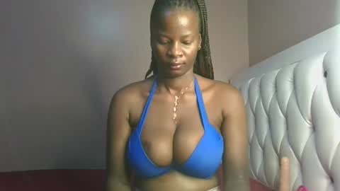 Snapshot of cute_dani01 chatting on September 25, 12:09 pm Dani online show from September 25, 12:09 pm