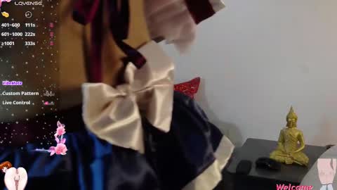 Snapshot of cute_dani1 chatting on December 6, 12:34 am online show from December 6, 12:34 am