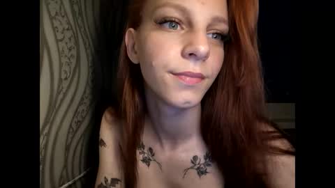 Snapshot of cute_foxis chatting on June 7, 10:35 pm cute_foxis online show from June 7, 10:35 pm