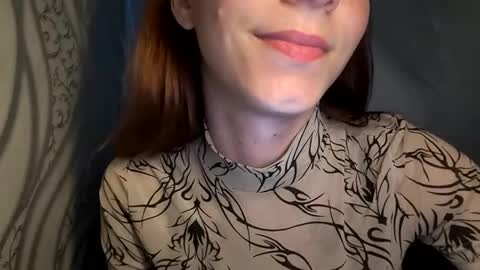Snapshot of cute_foxis chatting on June 15, 8:22 pm cute_foxis online show from June 15, 8:22 pm