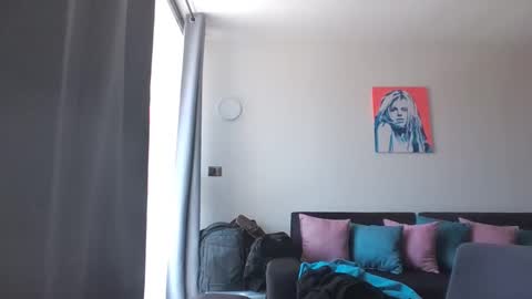 Cute friends online show from November 15, 3:19 pm