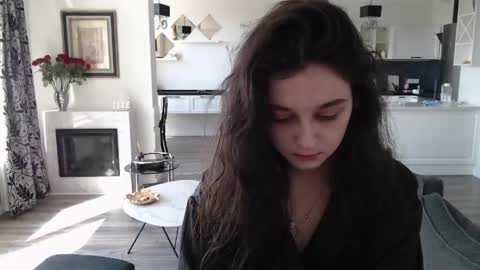 Lilia online show from May 5, 7:16 am