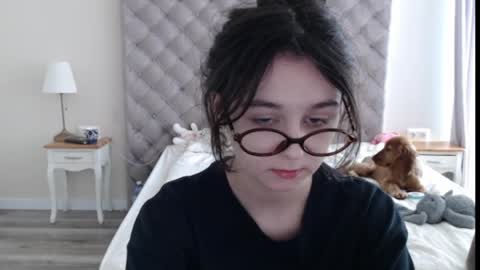 Lilia online show from May 25, 9:26 am