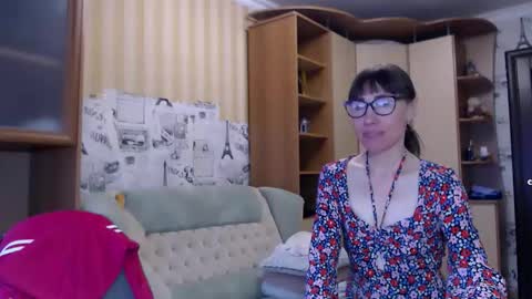 cute_lion_ online show from March 8, 12:31 pm