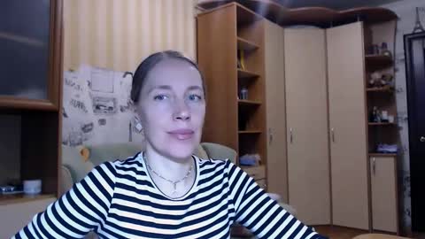 cute_lion_ online show from April 13, 6:46 pm