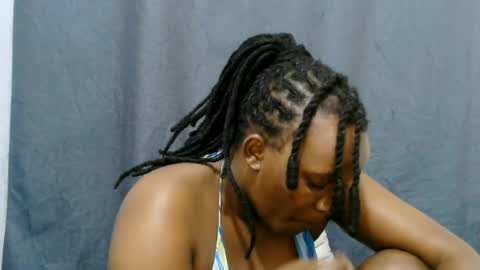 cute_lyn6 online show from June 21, 5:10 am