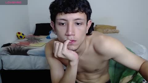 Snapshot of cute_mathew1 chatting on March 5, 9:48 pm mathew online show from March 5, 9:48 pm