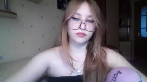 Veronica online show from May 20, 2:34 pm