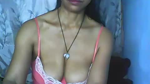 murielle online show from November 7, 12:49 pm