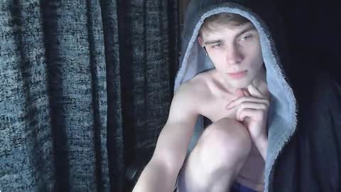 Oliver online show from November 23, 7:02 pm