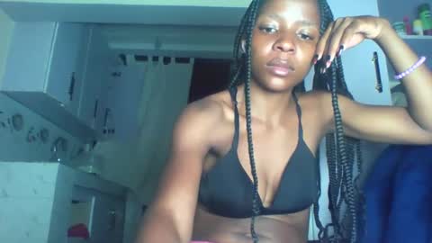 Snapshot of cute_sexy3 chatting on June 8, 9:37 pm SHARON online show from June 8, 9:37 pm