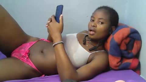 Snapshot of cute_shaniz chatting on September 27, 6:18 am cute_shaniz online show from September 27, 6:18 am