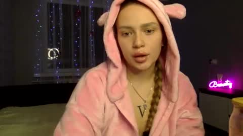 cute_shy06 online show from December 19, 6:26 pm