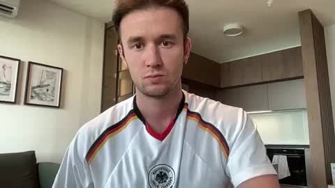Snapshot of cute_skywalker chatting on July 18, 8:18 am cute_skywalker online show from July 18, 8:18 am