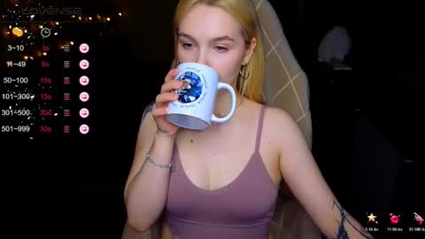 Sue online show from October 24, 7:10 pm