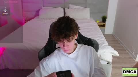 Thomas -  online show from February 10, 8:31 pm