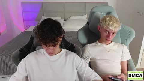 Thomas -  online show from March 12, 9:56 pm