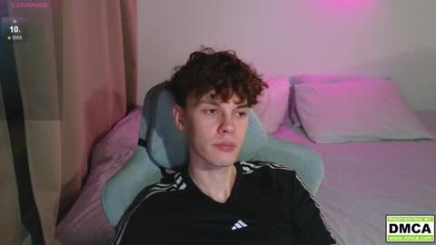 Thomas -  online show from February 9, 7:51 pm