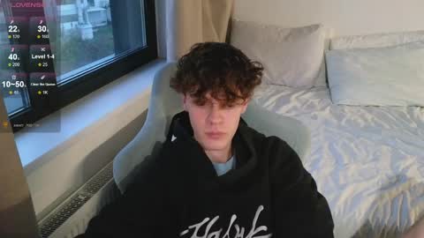 Thomas -  online show from May 11, 5:21 pm