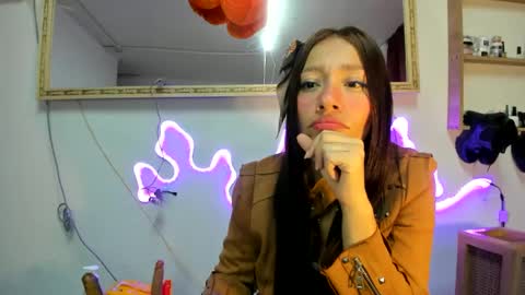 Snapshot of cute_zoe1 chatting on February 21, 10:48 pm cute_zoe1 online show from February 21, 10:48 pm