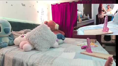 Snapshot of cute_zoe1 chatting on September 12, 1:38 am cute_zoe1 online show from September 12, 1:38 am